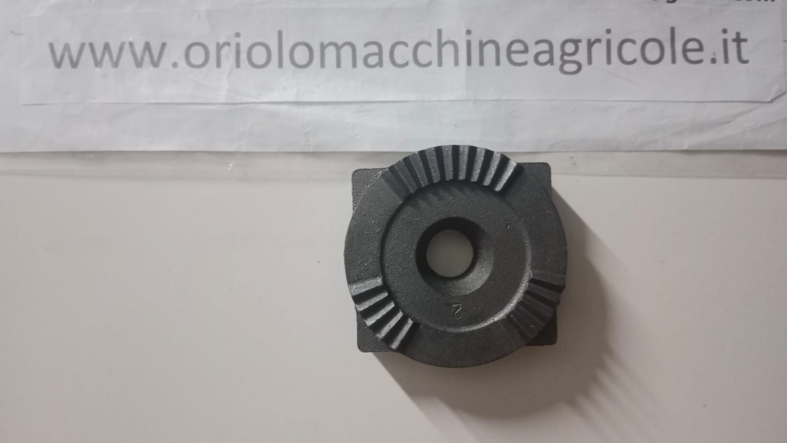 SUPPORTO STERZO MOTOZAPPA SEP 130 CON  QUADRO DA 55 X 59 MM E FORO CENTRALE DIAM. 15 MM